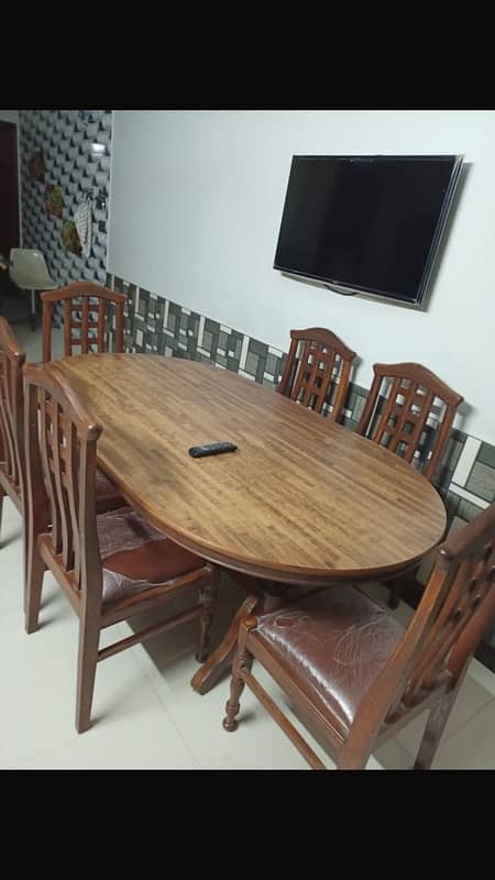 Dining table for sale 2