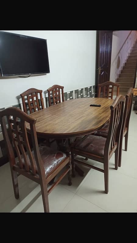 Dining table for sale 4