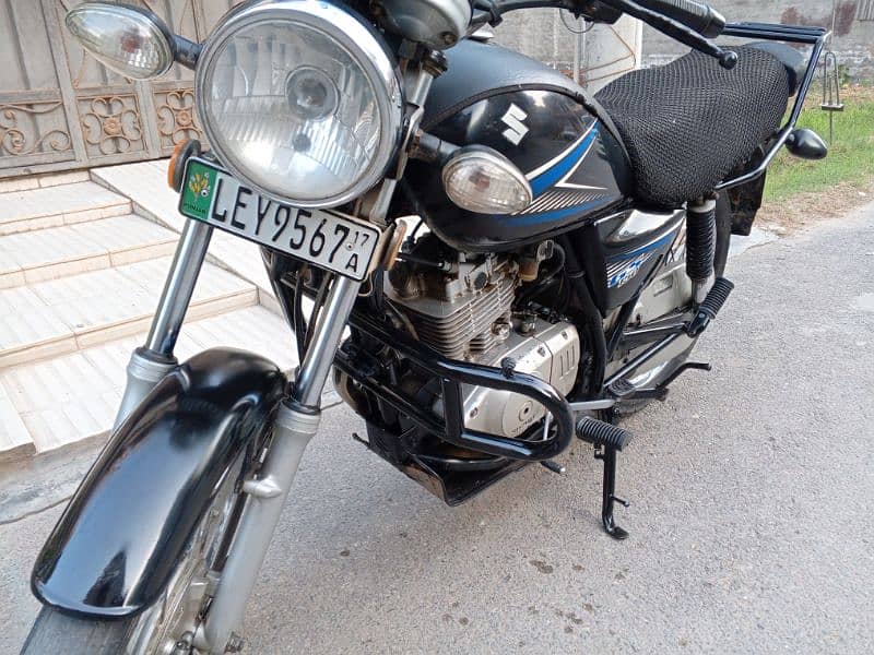 Suzuki GS150 in Good Condition 5