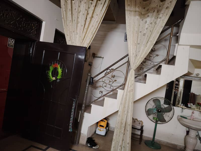 5 MARLA NEET MARBLE HOUSE FOR RENT IN JOHAR TOWN PRIME LOCTION NEAR TO IMPORIAM MALL LAHORE 8