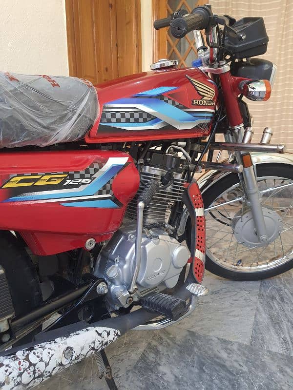 Honda CG model 24 all Punjab registered available in abbottabad 3