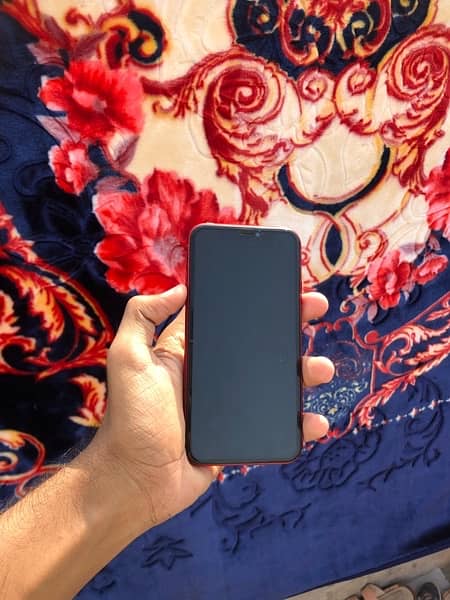 iphone XR (urgent sell) 6