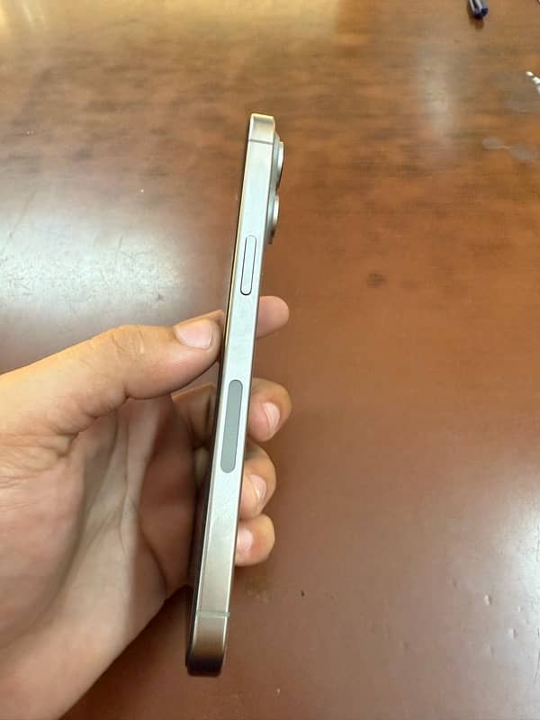 Iphone 15 Pro Max Natural Titanium PTA Approved 6