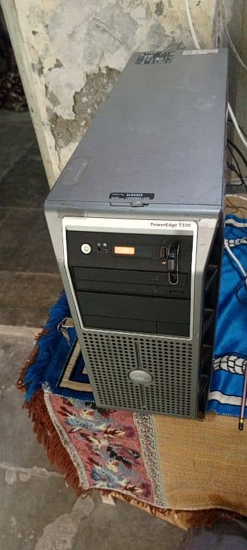 Dell Poweredge T300 1