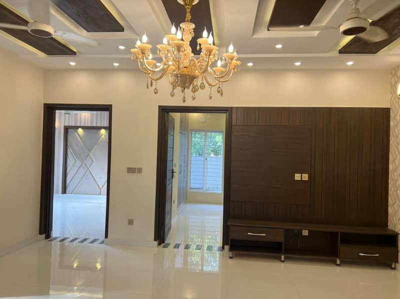 10 Marla Brand New Luxury House On Hottest Location Available For Sale In Bahria Town Lahore. 8