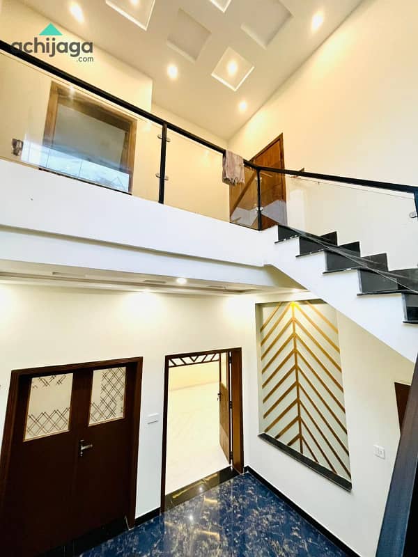 10 Marla Brand New Luxury Upper Portion Lower Locked Available For Rent In Bahria Town Lahore. 7