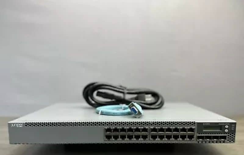 Juniper EX3300-24P Juniper 24 Port Gigabit PoE+ Switch 1