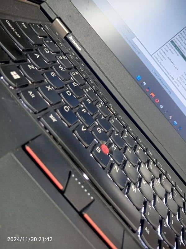 Lenevo T430s Core i5 3rd Generation 4GB Ram ssd 256 GB 0