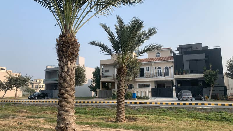 DHA 9 Town Block C 5 Marla Residential Pair Plot For Sale 11