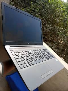 HP i5 8th generation RAM 8gb SSD 256gb condition 10 by 10