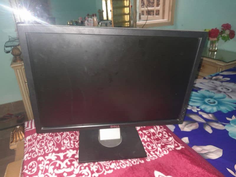 DELL MONITER LCD FOR COMPUTER 21''INCH 1