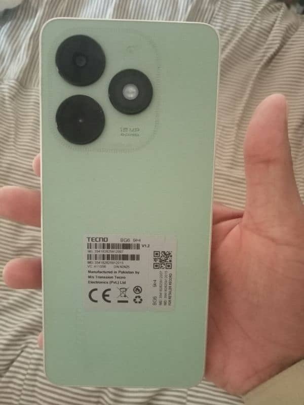 Tecno Spark Go 2024:Ram 4GB+1GB/Rom:64GB 1