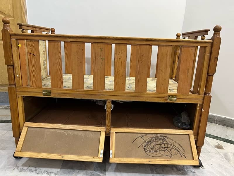 Baby cot rarely used 1