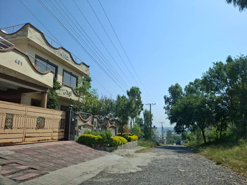 Plot For Sale in Aghosh 1 Islamabad . Level Plot 8