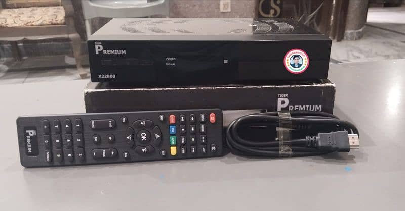 Tiger Premium x22800, 4040 HD receiver 1