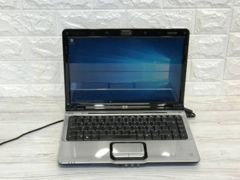 HP Loptop Pavilion dv2000 Model 4