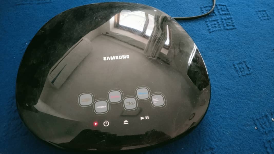 Samsung DVD player and HDMI output 1