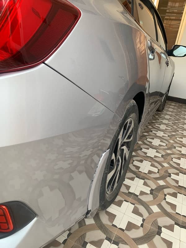 Honda Civic Oriel 2018 3