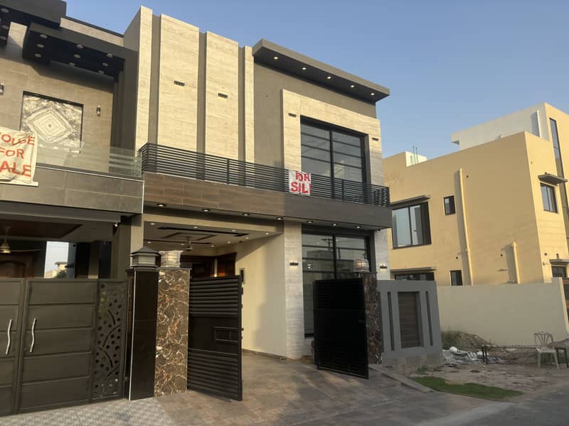 DHA RAHBAR BRAND NEW MODREN STYLE BEAUTIFUL HOUSE IS UP FOR SALE 2