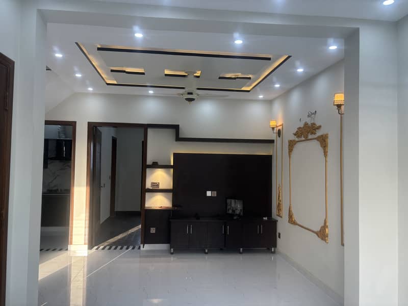 DHA RAHBAR BRAND NEW MODREN STYLE BEAUTIFUL HOUSE IS UP FOR SALE 5