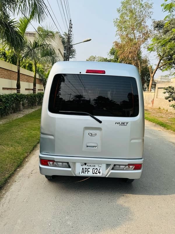 Daihatsu Hijet 2020 2