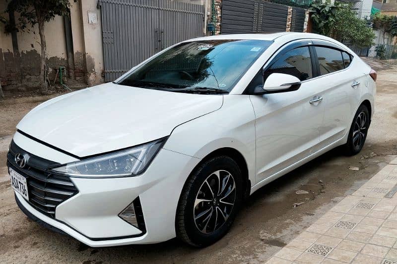 Hyundai Elantra 2024 1