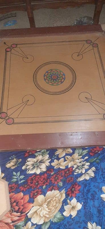 CARROM BOARD 0