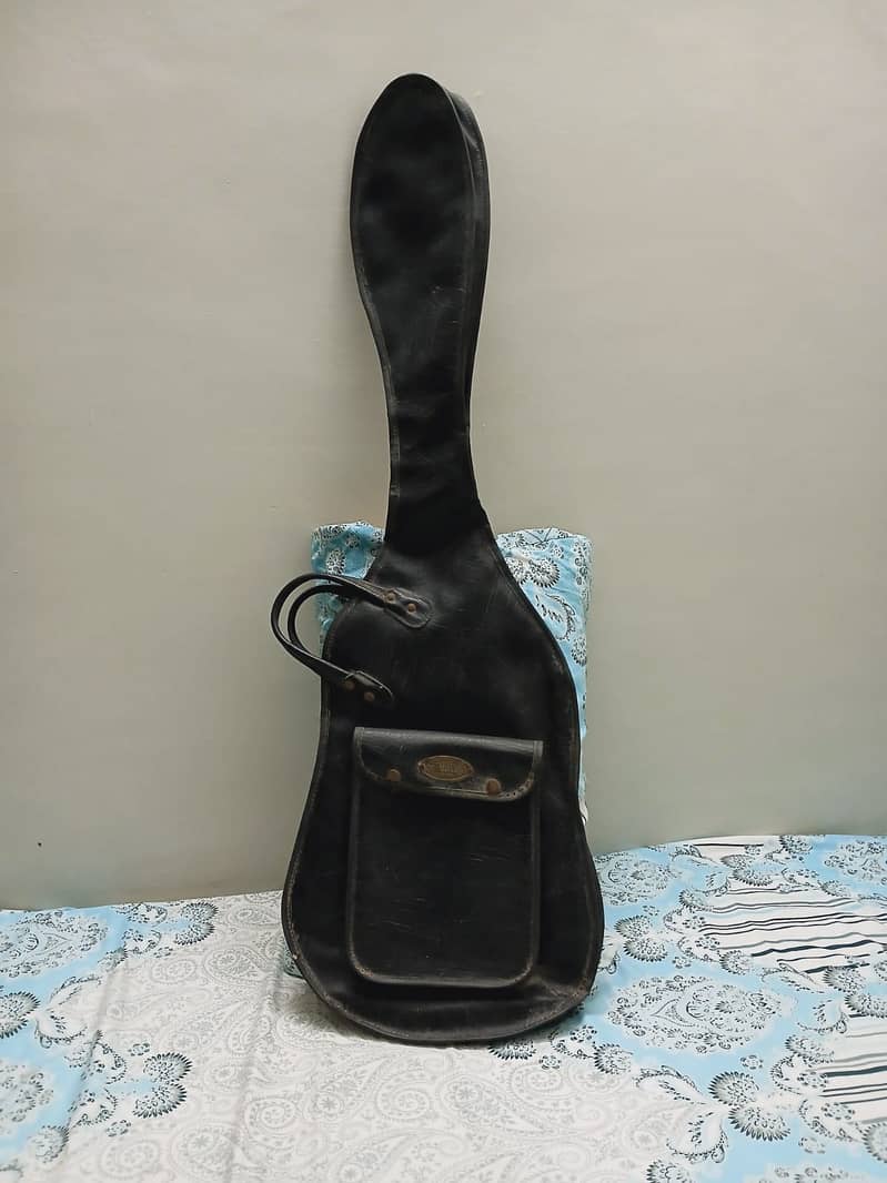 3 High-Quality Guitar Bags – Complete Set for Only 9500 9