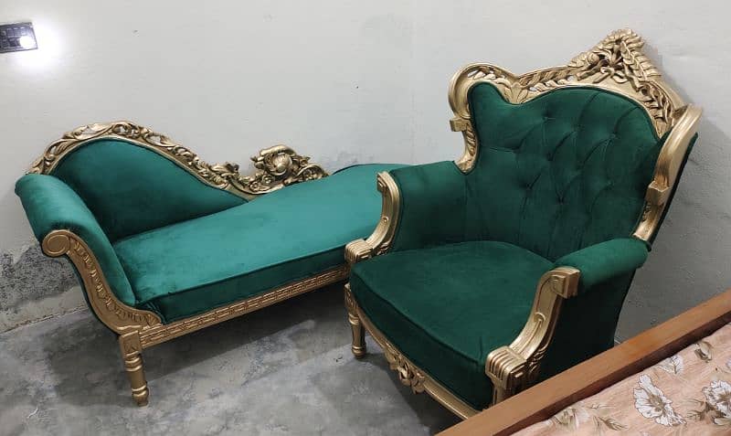 Sofa with deewan & traditional chairs 6