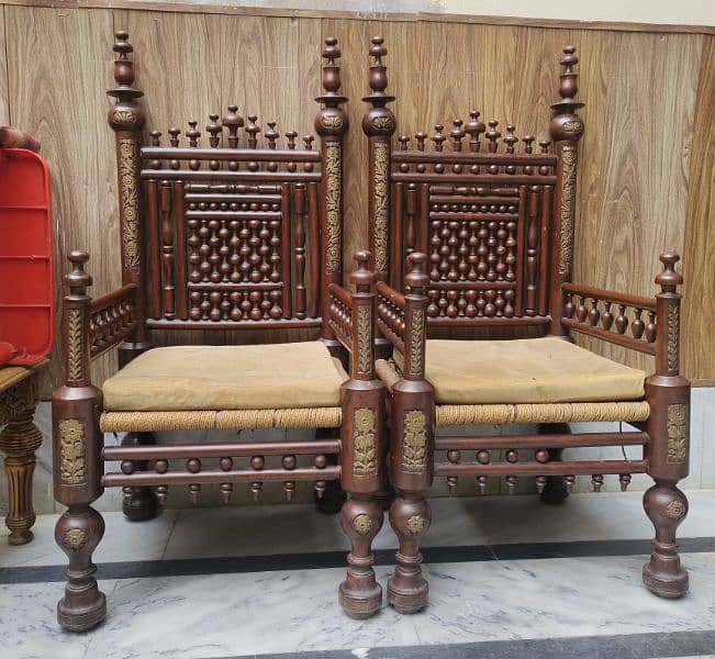 Sofa with deewan & traditional chairs 14