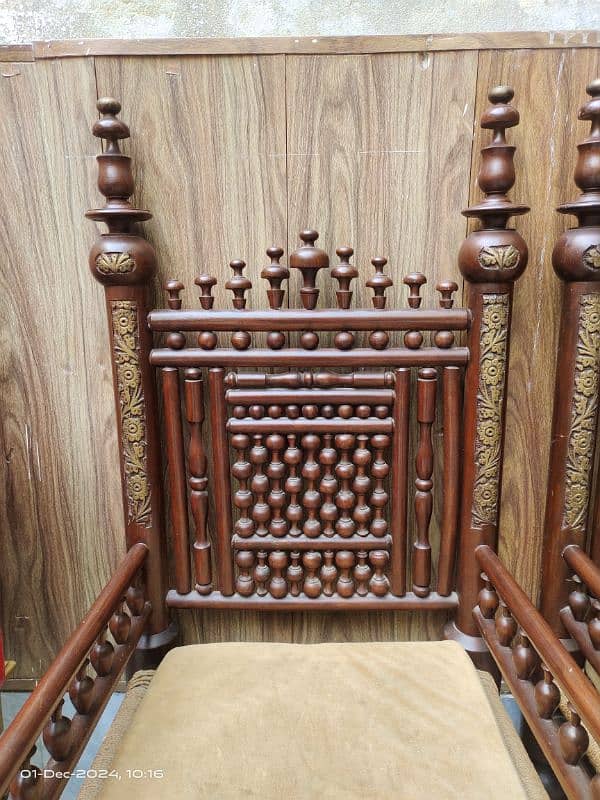 Sofa with deewan & traditional chairs 15