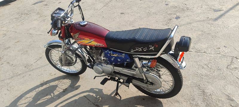 Honda CD125 in fresh condition 4