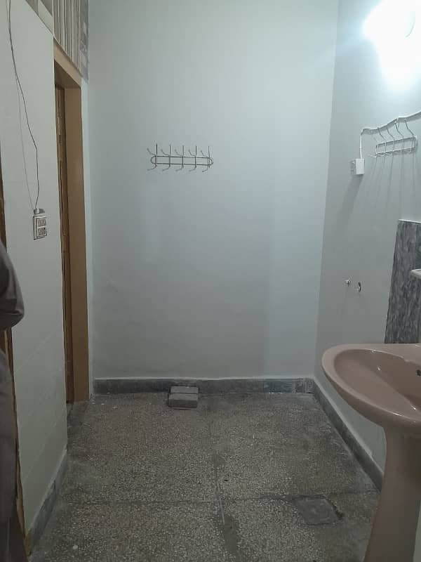 Flat for rent in g-11 Islamabad 2