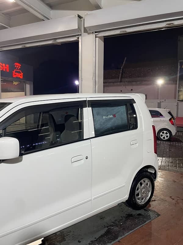 Suzuki Wagon R 2022 11