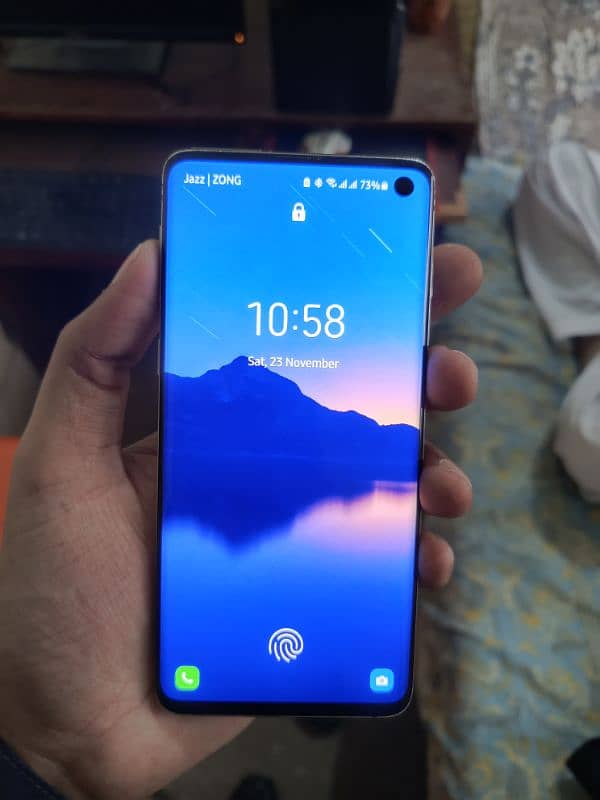 Samsung Galaxy S10 8/512 Dual sim approved 1