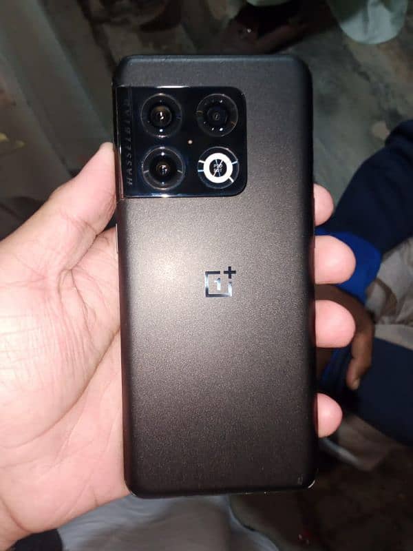 one plus 10 pro non PTA 8/128 1