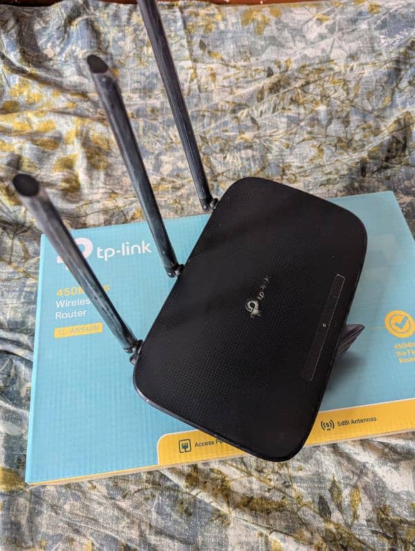 TP Link 3 Antina Router with free power bank 2