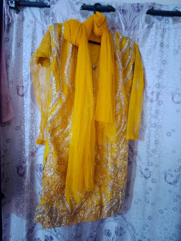 used mehndi dress 1