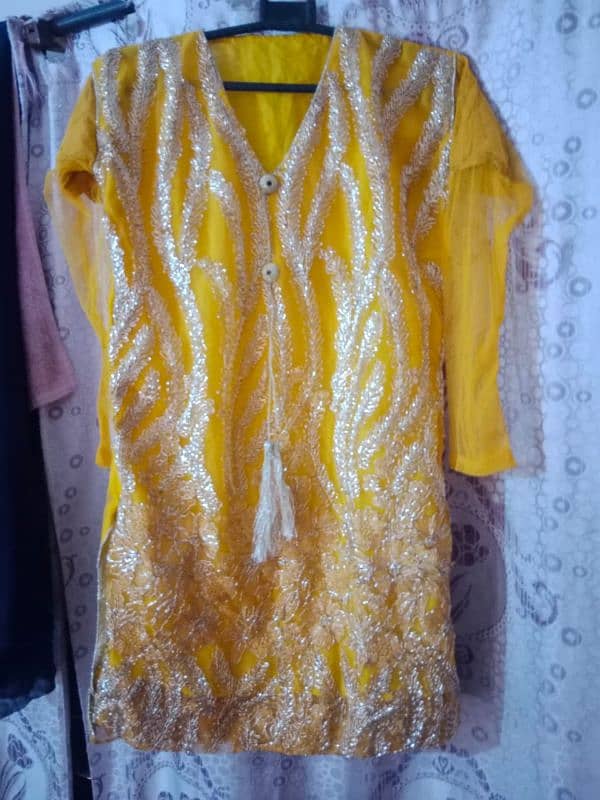 used mehndi dress 4