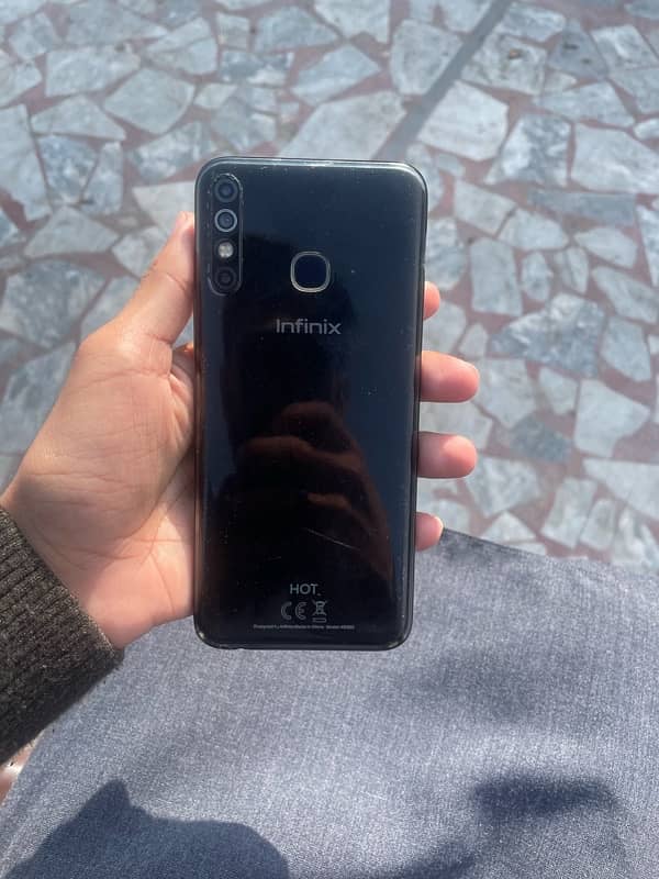 infinix hot8 4/64 2