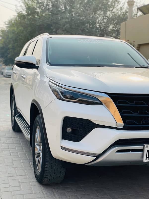 Toyota Fortuner V 2021 6