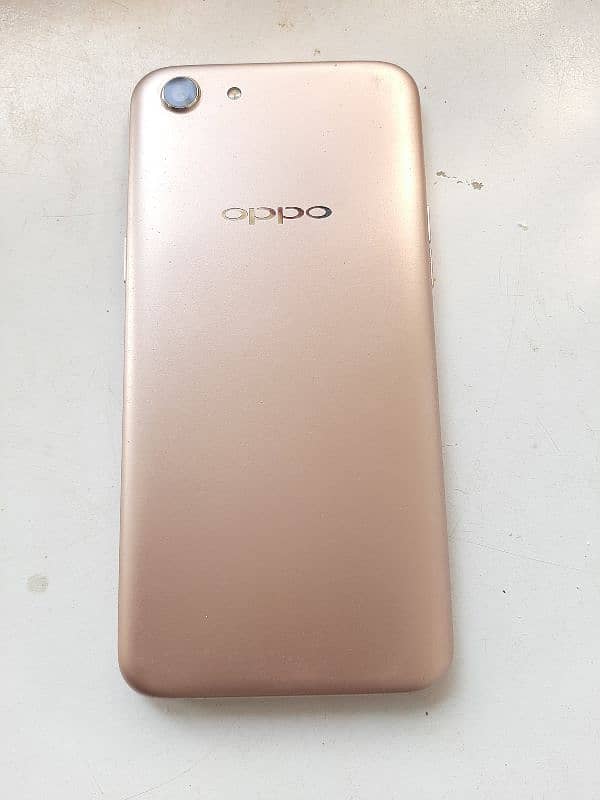 Oppo A83 0