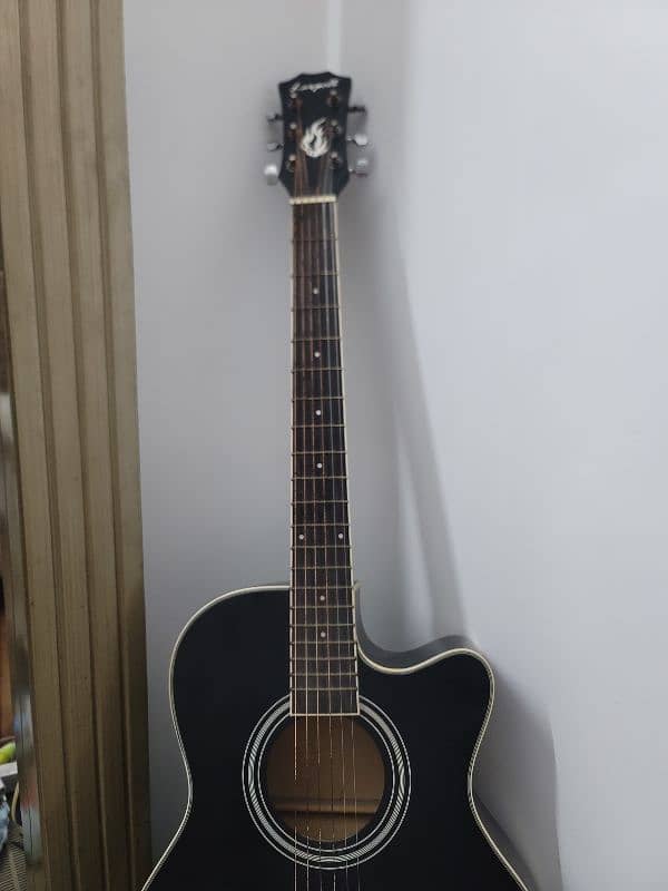 42 Inches acoustic Guitar 1