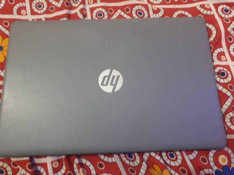 hp core i3 8th gen 16gb ram 256gb ssd 17 inch big screen light weight 3