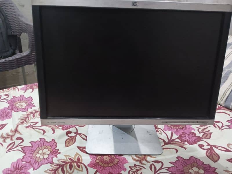 HP 19" Wide Display LCD 4