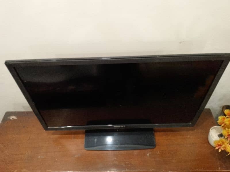 32inch orient Led T. V NOT WORKING 8