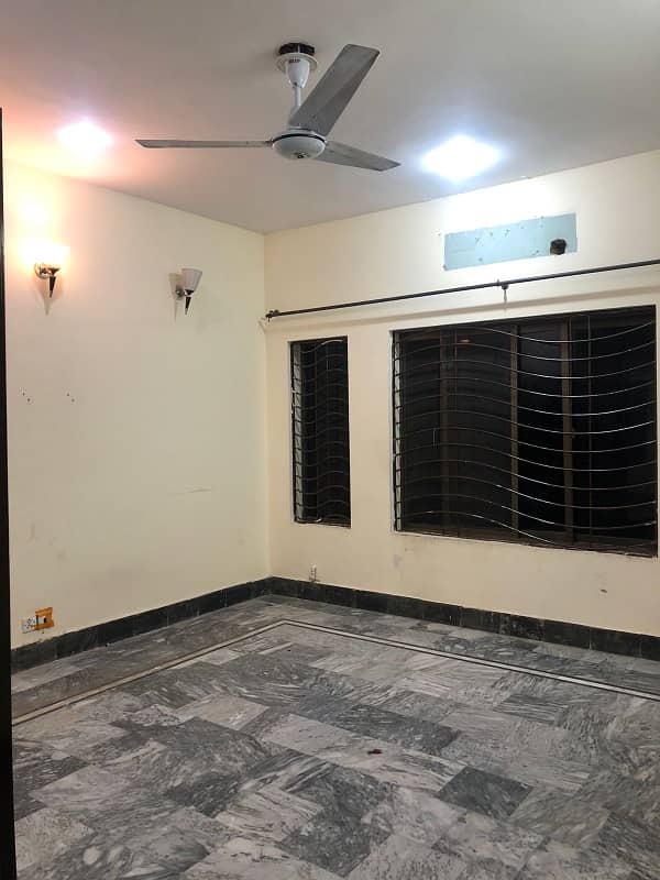 10 Marla 3 bed Ground floor For Rent in E-11 Islamabad 2