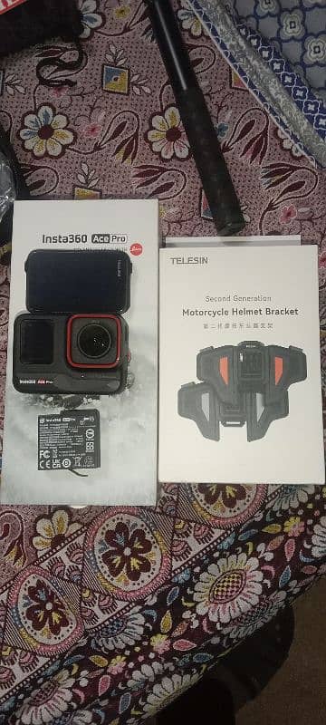 insta 360 ace pro brand new 5