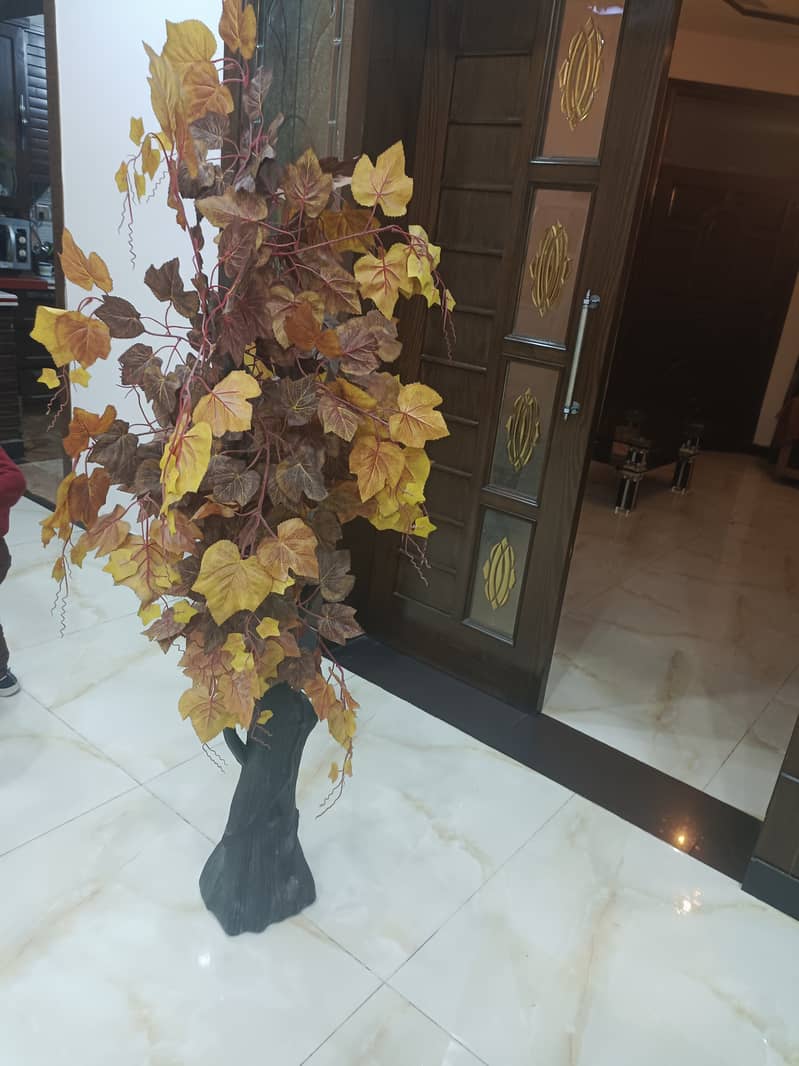 Plastic artificial tree for decoration 1