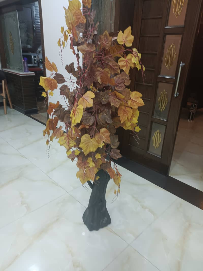 Plastic artificial tree for decoration 2